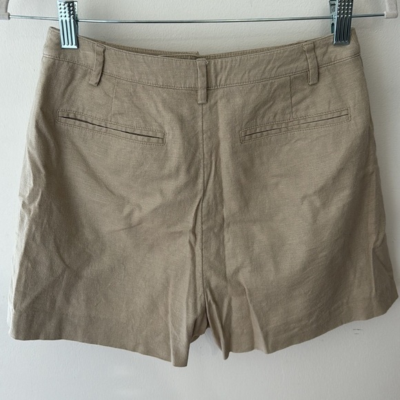 Open Edit Linen Pleated Shorts Size 2 - Picture 2 of 10